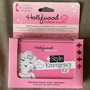 2/$10 - Hollywood Fashion Secrets Style Emergency Kit